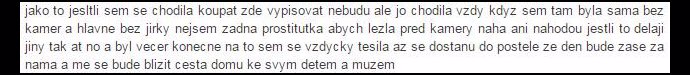 Na internetu si začala vylévat srdíčko.