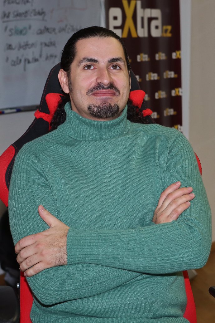 Vladko před lety v redakci eXtra.cz.