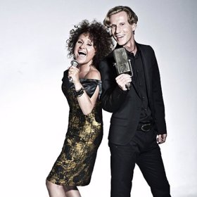 Objevila se například v pořadu Duety... když hvězdy zpívají.