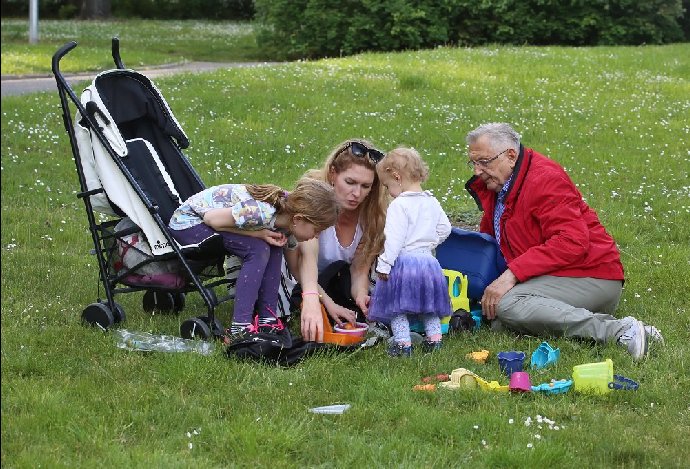 S rodinou trávil každou volnou chvíli.