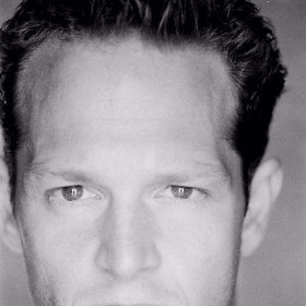 Stan Kirsch spáchal sebevraždu.