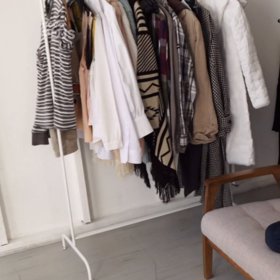 Moderoval také pořad Tajemství těla.