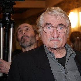 Hrál mimo jiné Terazkyho v Černých baronech.