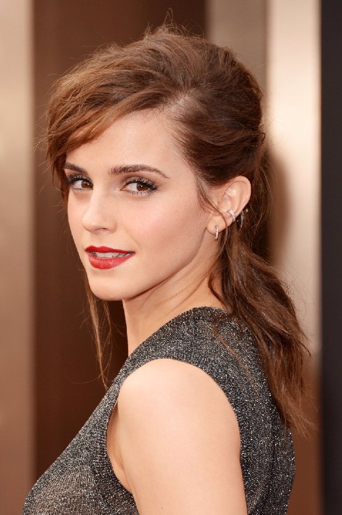 Krásná Emma Watson.