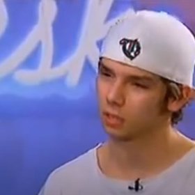 Jan Minařík zkusil zarapovat. Moc mu to ale nevyšlo. Bylo to totiž příšerné. Pal'o si z toho musel odskočit na cigaretu.