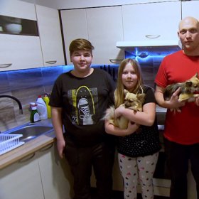 Mají početnou domácnost.