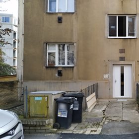 Nejde o příliš prestižní adresu.