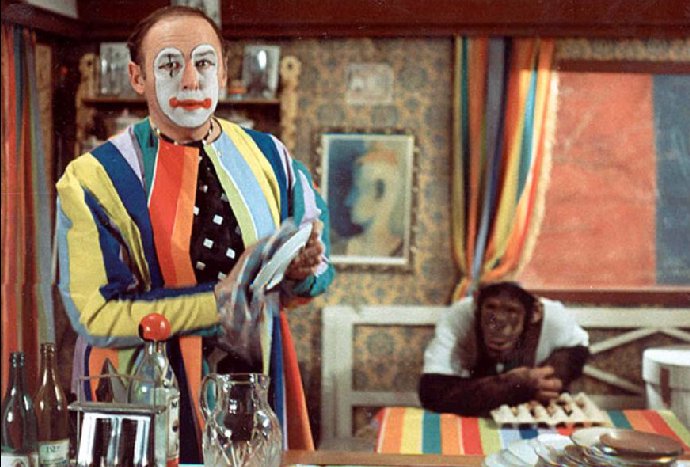 Opici hrály dohromady tři opice.