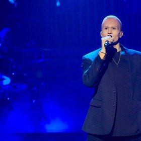 Zabodoval s písní Voda čo ma drží nad vodou.