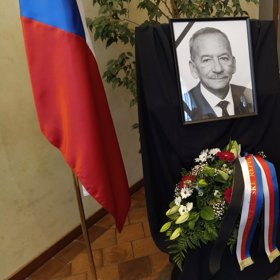 Smuteční místo pro Jaroslava Kuberu.