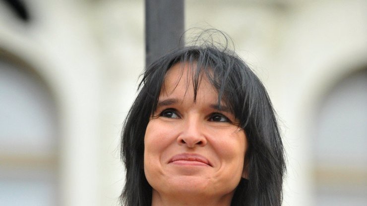 Galerie: Simona Monyová: Manžel jí zasadil šest smrtících ran – fotka 2 ...