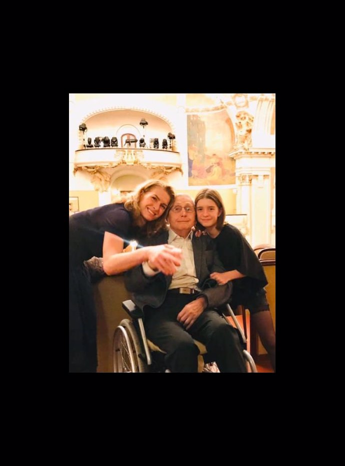 Se starší dcerou Aničkou a manželkou.