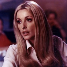 Vrahové Sharon Tate byli odsouzeni k trestu smrti, po změně zákona nakonec dostali doživotí. Samotný Charles Manson zemřel před třemi lety.