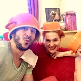 Manželka Marcela zůstala se synem sama.