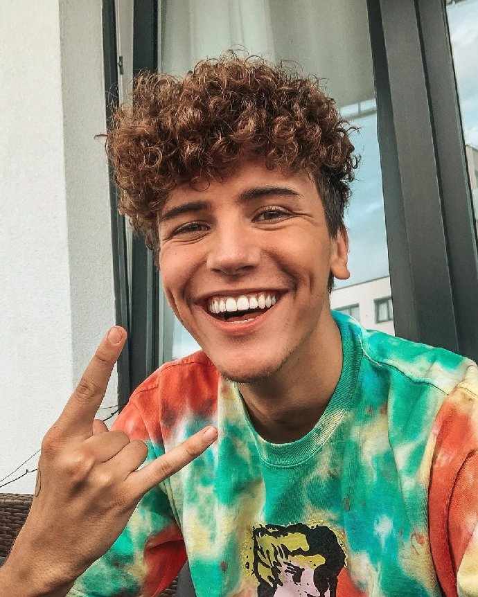 Luboš Kulíšek je známý český youtuber. 