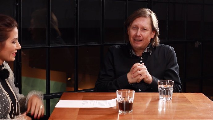 Pavel Kožíšek v pořadu Extra Host.