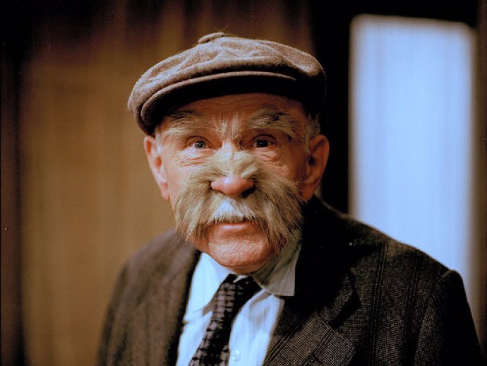 František Filipovský obrůstá srstí v seriálu Létající Čestmír.