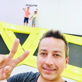 Petr nedá na své děti dopustit.