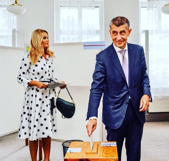 Andrej Babiš se svou paní. Vážně je týraný?