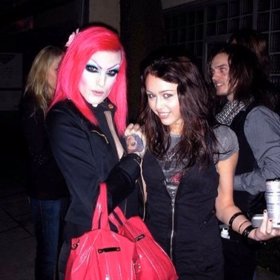 Začal jako punk-rockový zpěvák a seznámil se hned s několika hvězdami, například s Miley Cyrus.