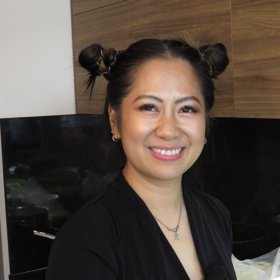 Týden zakončí Uyen Ta.