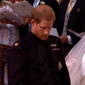 Meghan Markle měla pohádkové šaty z dílny francouzského módního domu Givenchy.