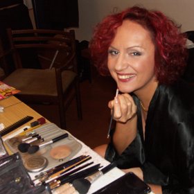 Petra Janů je česká zpěvačka.