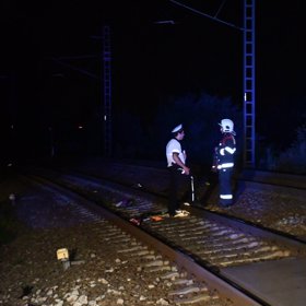 Motorkář byl rovněž na místě mrtvý.