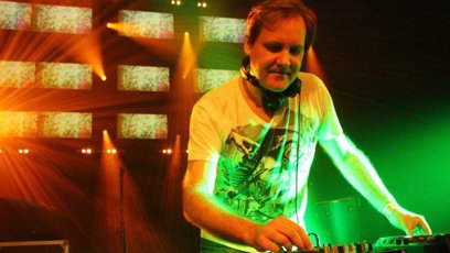 FOTO: DJ Loutka se oběsil.