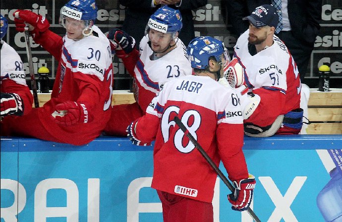 Jágr je ve třiačtyřiceti letech suverénně nejlepším hráčem Čechů. Bez něj navíc znatelně klesá výkon celého mužstva.