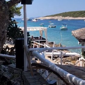 Takový výhled si užívá Mahulena Bočanová.