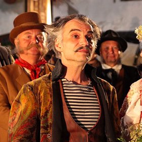 Ivan Trojan v pohádce Šťastný smolař.