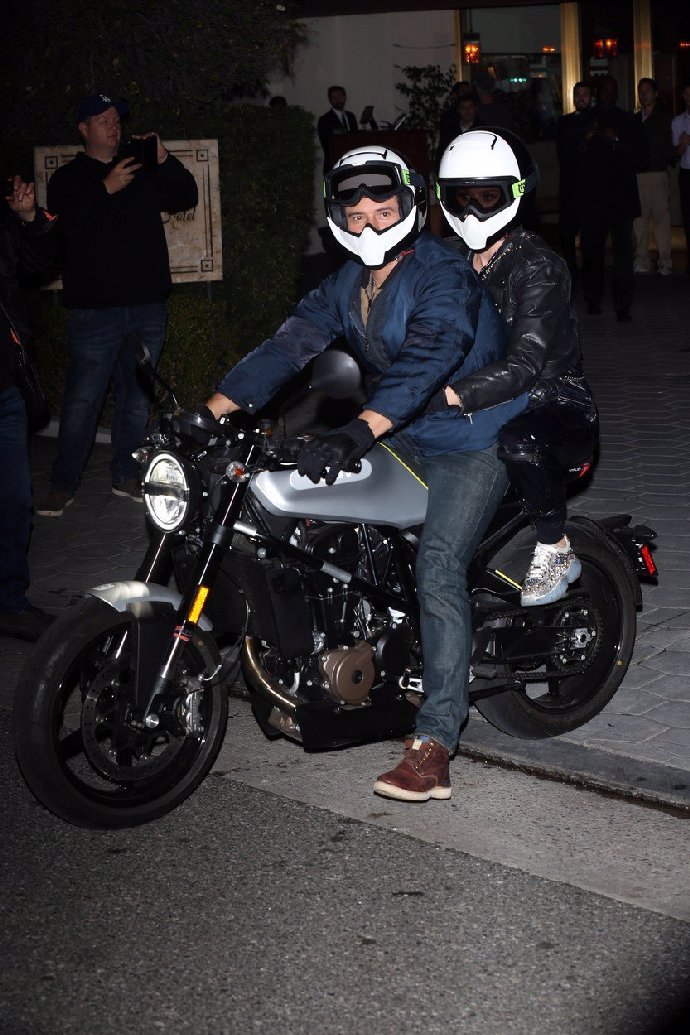 Orlando Bloom se toho nebojí.