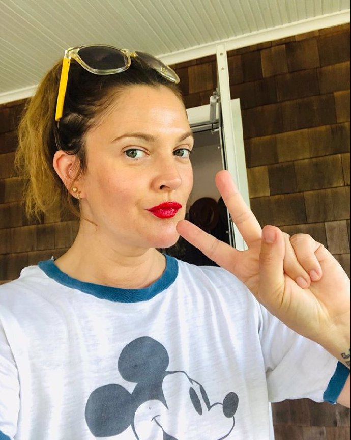 Drew, ale zůstává pozitivní.