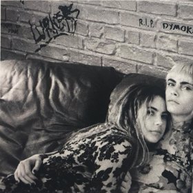 Ashley Benson v minulosti tvořila pár s modelkou Carou Delevingne.