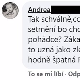 Lidé se přetahují o výsměšnější komentář.