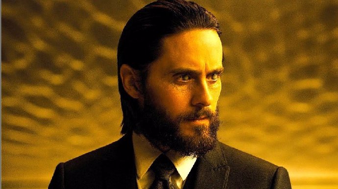 Jared Leto jako Niander Wallace ve filmu Blade Runner 2049.