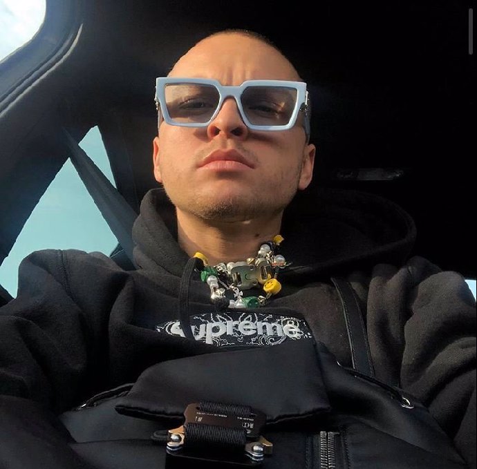 Dalyb to nejspíše schytal také. 