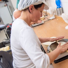 HEZKY ČESKY: 5.díl: Hořické trubičky aneb Pohádka o Napoleonovi a trubičkové bábě