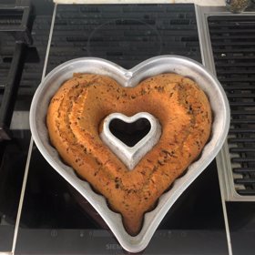 Herec se netají tím, že rád vaří a peče.