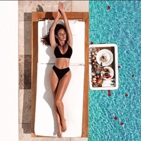 Lucia je úspěšnou modelkou.