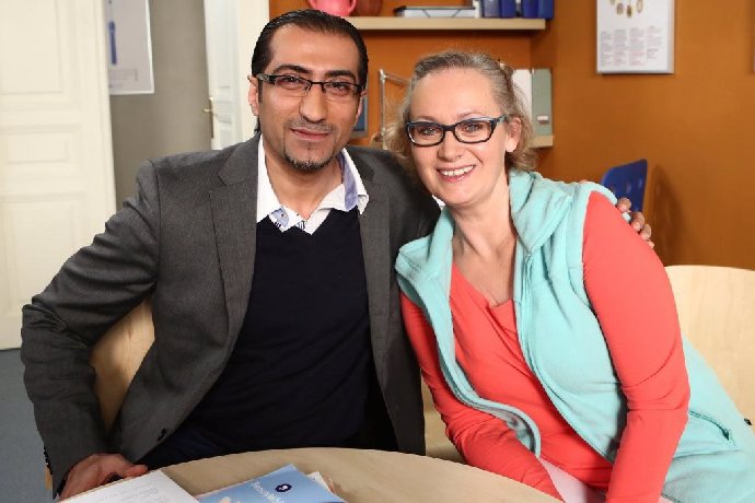 Ali a Zuzana Slavíková v seriálu Svatby v Benátkách.