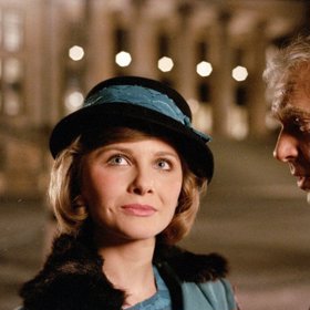 Jana Janatová si zahrála s Jaromírem Hanzlíkem v seriálu Cirkus Humberto (1988).