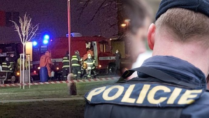 Zásah IZS vytáhl mnoho lidí k oknům a na balkony.