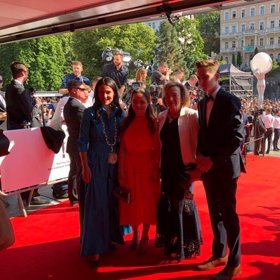 Prvním slavnostním hostem na červeném koberci byla někdejší první dáma Livia Klausová.