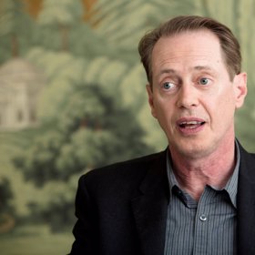 Steve Buscemi hrál v reklamě galaktického vládce. 