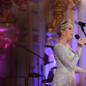 Zazpívala i Helena Vondráčková.