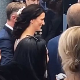 Novomanželé byli viditelně napjatí.