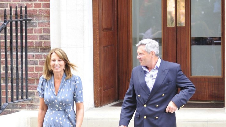 Galerie: Princezna Kate po operaci na veřejnosti: Je to její dvojnice ...