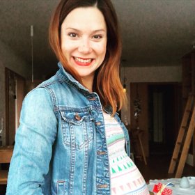 Ivana Korolová propůjčila hlas Líze Simpsonové.